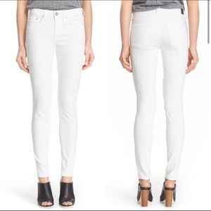 Vince White 5 pocket jeans